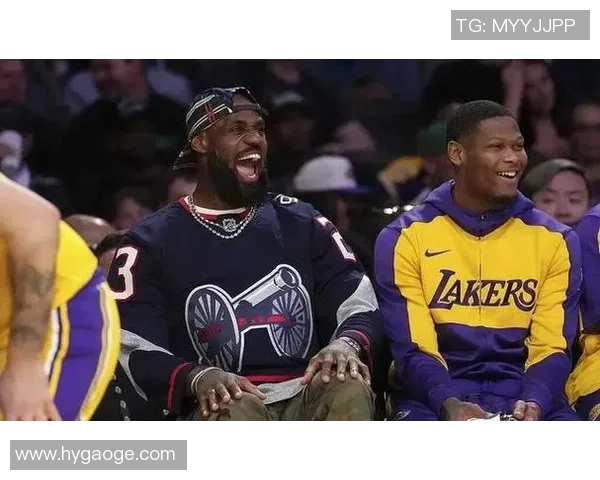 开招者与湖人激战正酣谁能在这场对决中笑到最后